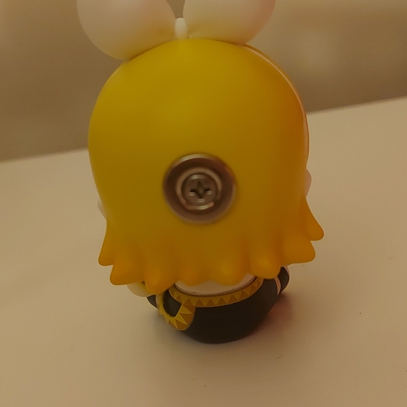 Hug me kagamine rin figure - Picture 3 of 5